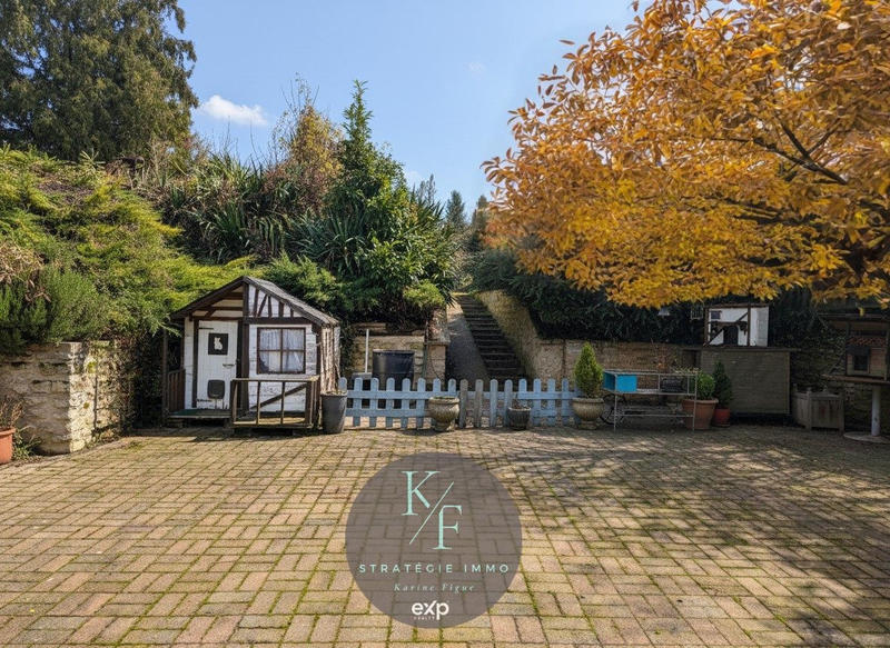 Maison ancienne - 170 m² - 8 pièces