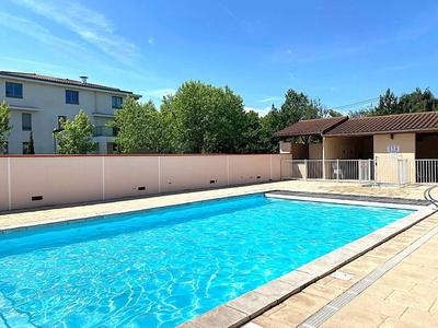 Appartement - 100 m² - 4 pièces