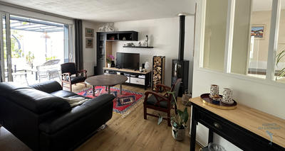 Maison - 104 m² - 4 pièces