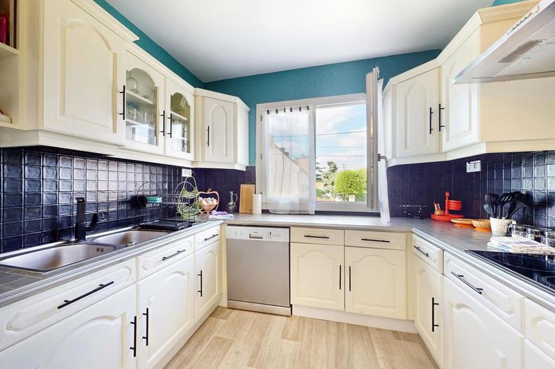 Maison - 93 m² - 4 pièces