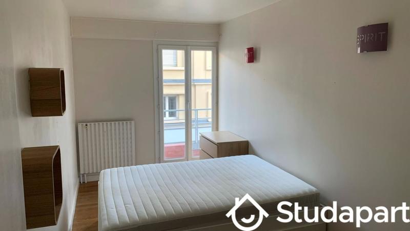 Chambre - 12 m² - 1 pièce
