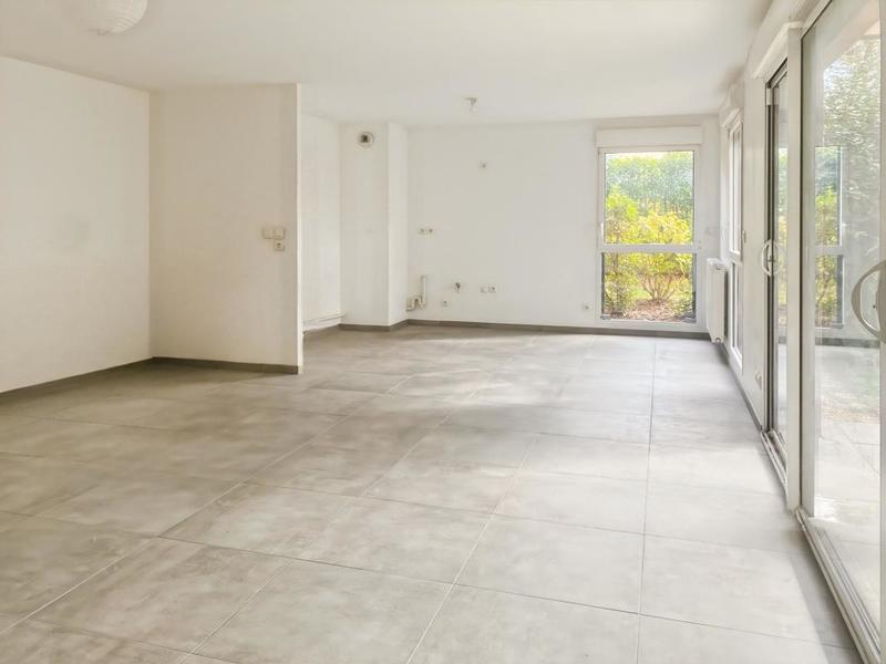 Appartement - 99 m² - 4 pièces