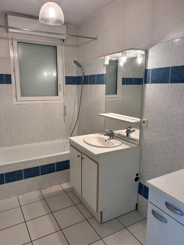 Maison - 76 m² - 4 pièces