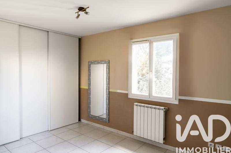 Maison - 180 m² - 6 pièces