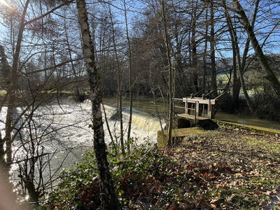 Maison - 254 m² - 4 pièces