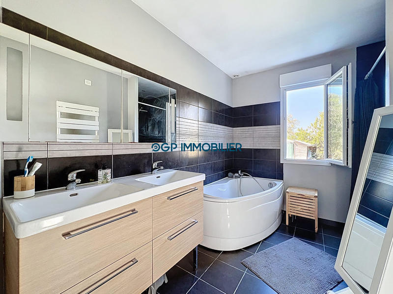 Maison contemporaine - 148 m² - 5 pièces