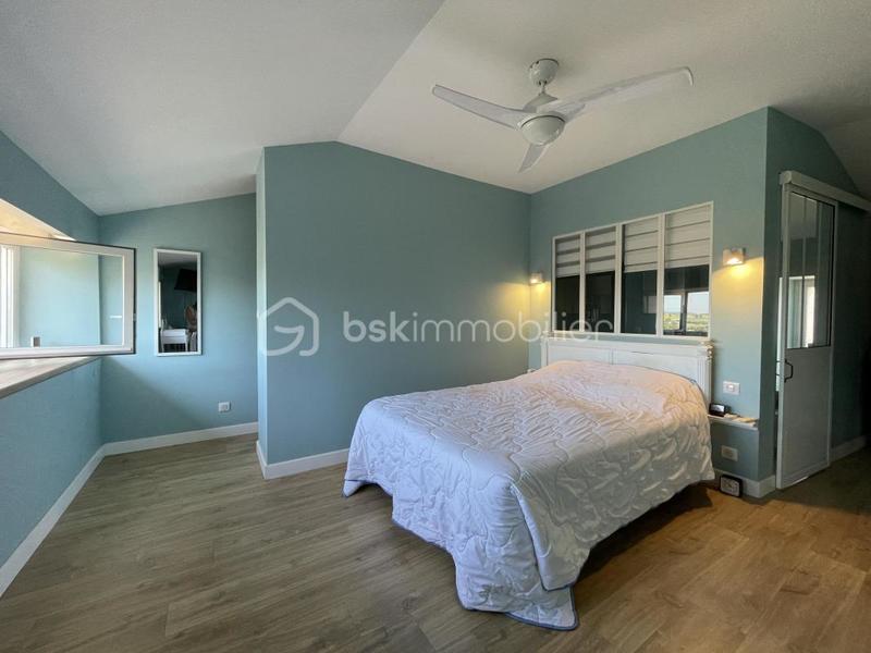 Propriété - 280 m² - 6 pièces