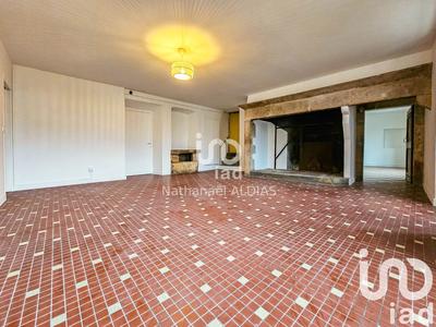 Maison - 171 m² - 9 pièces