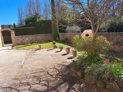 Maison - 200 m² - 7 pièces