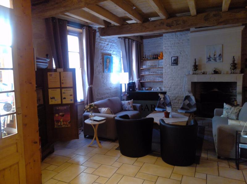 Maison - 713 m² - 15 pièces