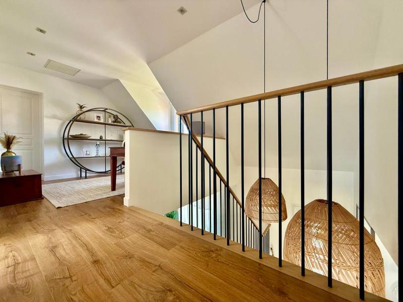 Maison - 189 m² - 7 pièces