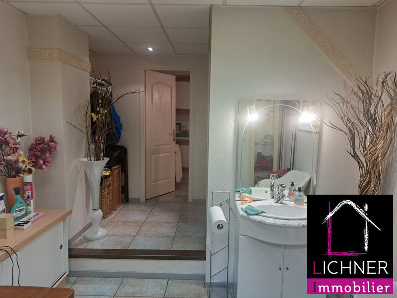 Local commercial - 45 m² - 3 pièces