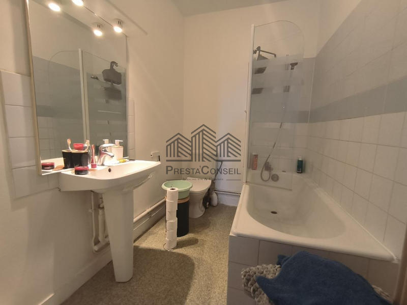 Appartement - 90 m² - 3 pièces