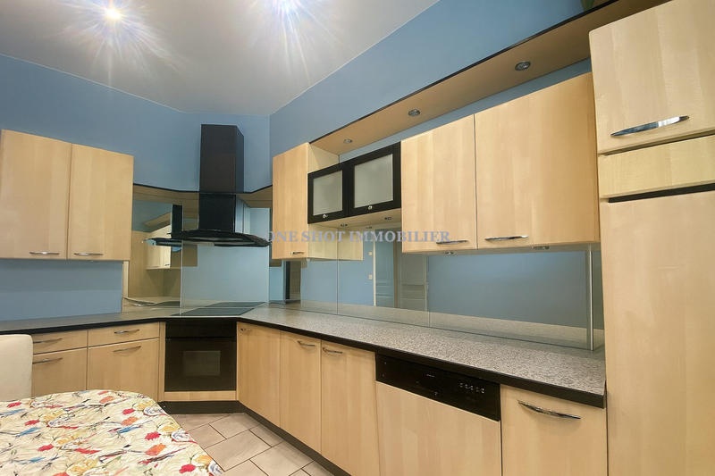 Appartement - 140 m² - 5 pièces