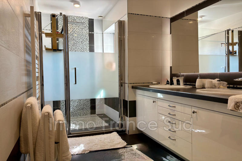 Villa - 175 m² - 7 pièces