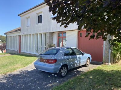 Maison - 102 m² - 4 pièces