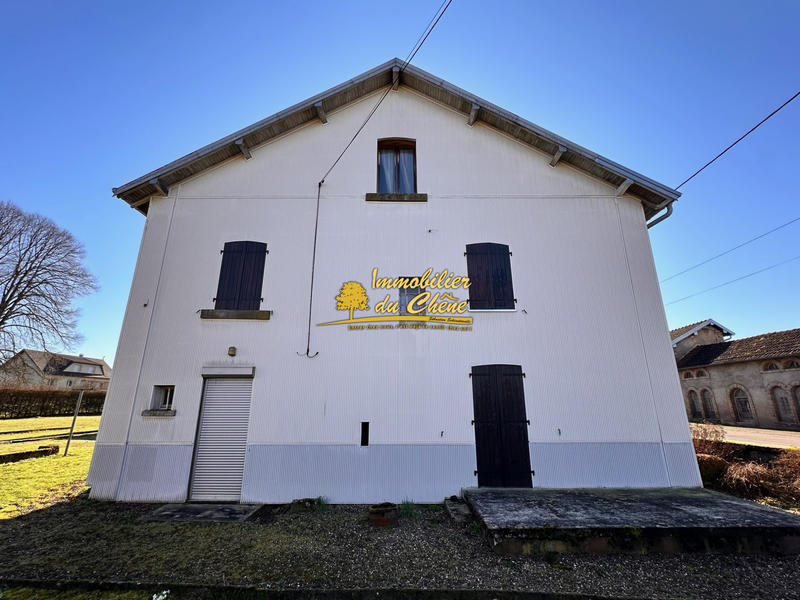 Maison - 250 m² - 10 pièces