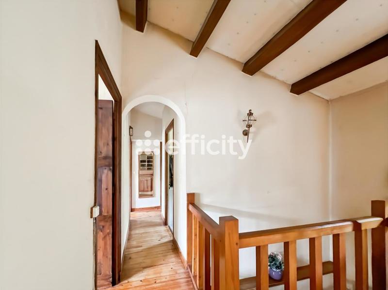 Propriété - 436 m² - 16 pièces