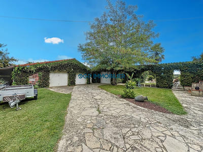 Maison traditionnelle - 134 m² - 5 pièces