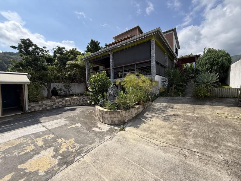 Villa - 140 m² - 5 pièces