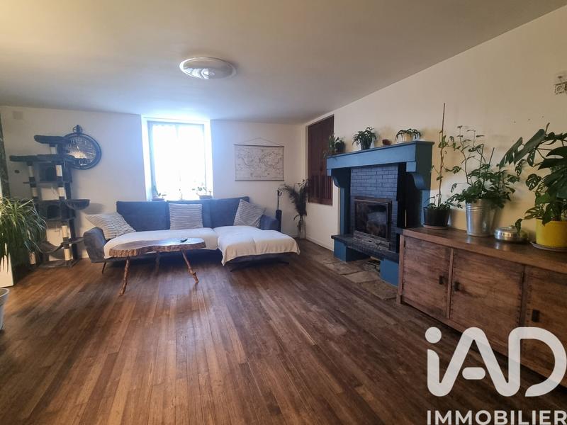 Maison - 230 m² - 7 pièces