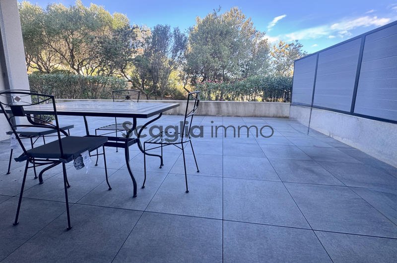 Appartement - 61 m² - 2 pièces