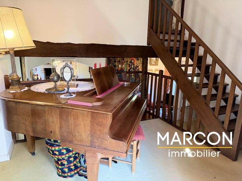 Propriété - 145 m² - 6 pièces