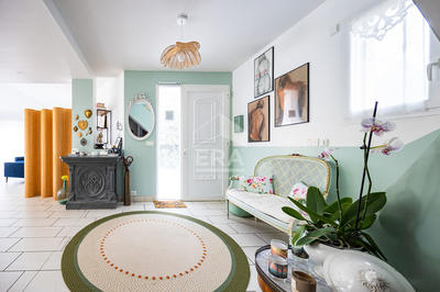 Maison - 237 m² - 8 pièces