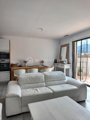 Maison - 89 m² - 4 pièces