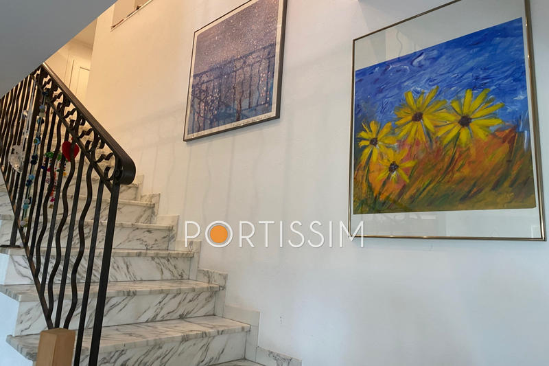 Maison - 224 m² - 5 pièces