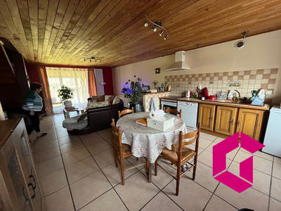 Maison ancienne - 204 m² - 8 pièces