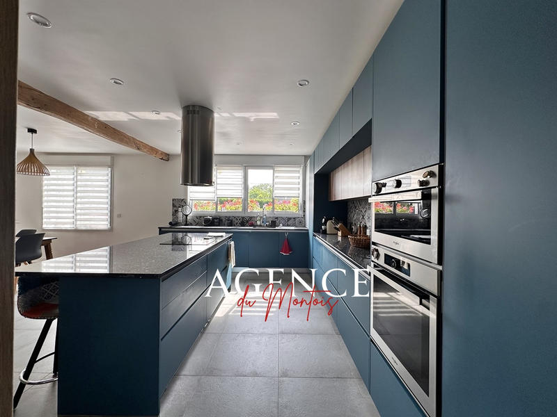 Maison - 142 m² - 6 pièces