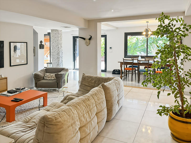 Appartement - 127 m² - 5 pièces