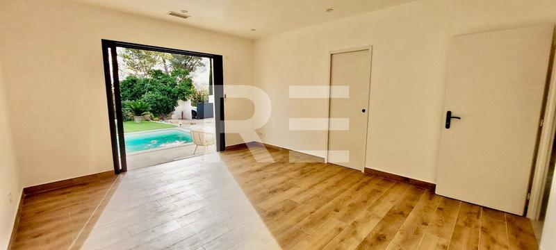 Maison - 175 m² - 6 pièces