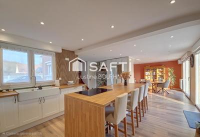 Maison - 110 m² - 6 pièces