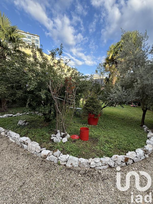 Appartement - 95 m² - 3 pièces