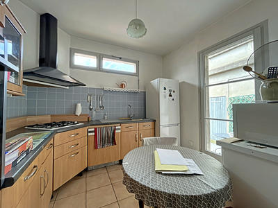 Maison - 180 m² - 6 pièces