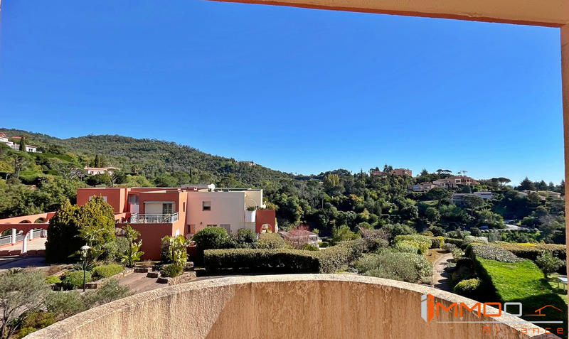 Appartement - 80 m² - 3 pièces