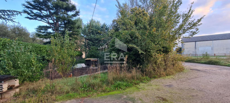 Maison - 300 m² - 20 pièces