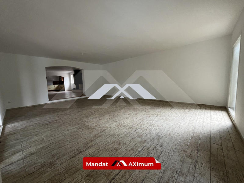 Maison - 202 m² - 6 pièces