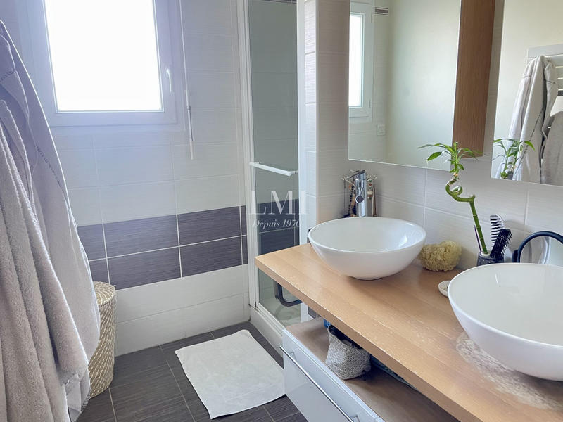 Maison - 126 m² - 8 pièces