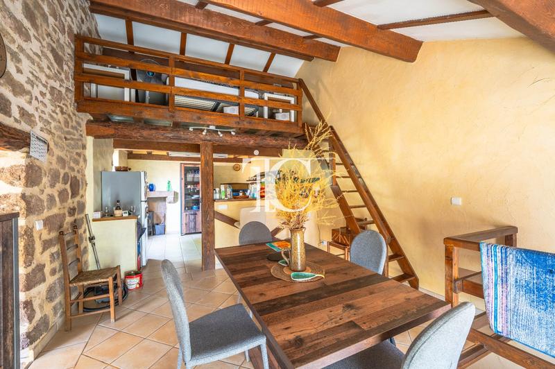 Maison de village - 98 m² - 3 pièces