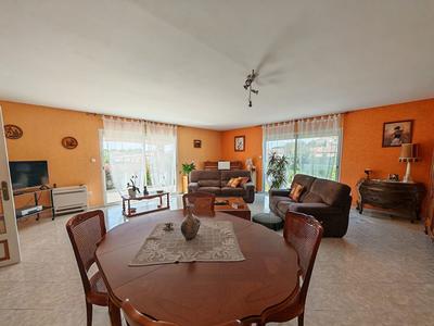 Maison - 123 m² - 4 pièces