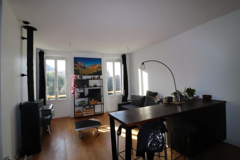 Appartement - 55 m² - 3 pièces