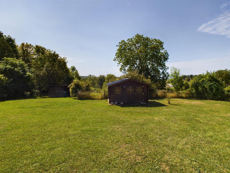 Maison - 187 m² - 7 pièces