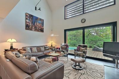 Maison d'architecte - 317 m² - 10 pièces