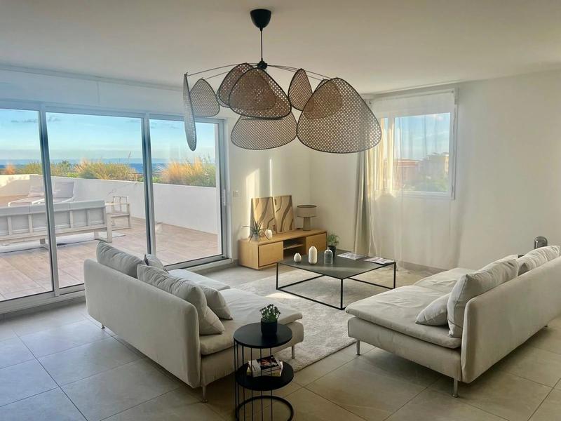 Appartement - 95 m² - 4 pièces