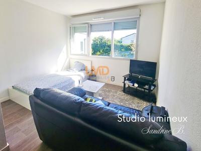 Studio - 19 m² - 1 pièce