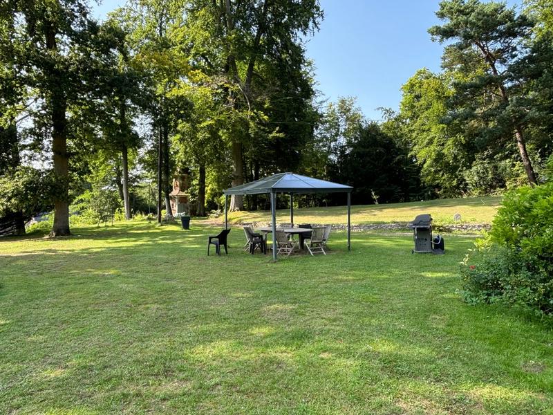 Maison de maîtres - 330 m² - 11 pièces