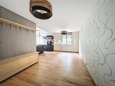 Maison - 88 m² - 4 pièces